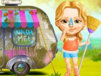 Summer Camp Dress Up Adventure